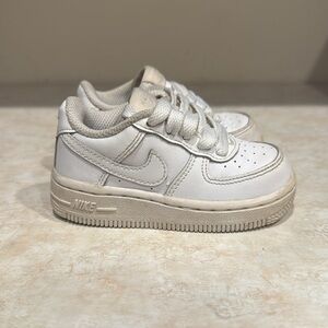 Nike Air Force 1 white leather classic casual sneakers baby kids sz 6